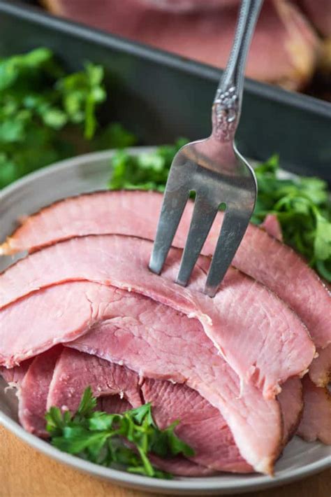 how to bake a ham in oven.